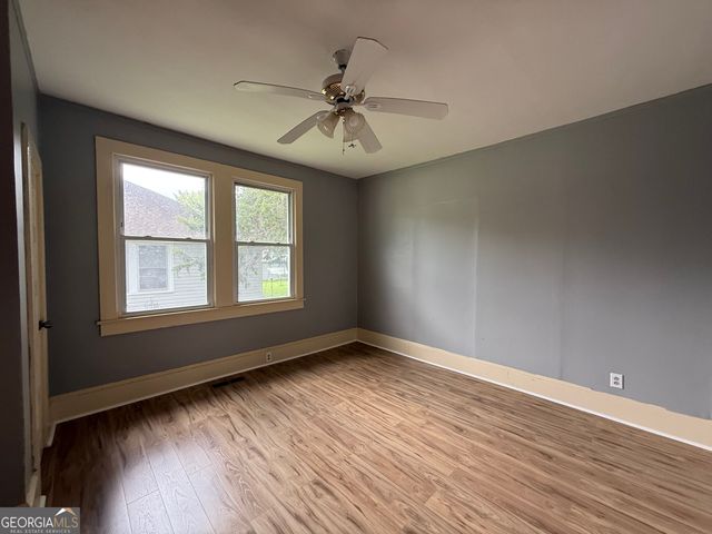 211 Snyder Avenue, Elberton, GA 30635