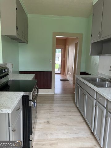 211 Snyder Avenue, Elberton, GA 30635