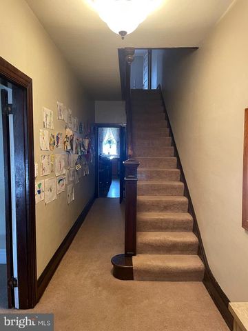 326 W MAIN ST, Dallastown, PA 17313
