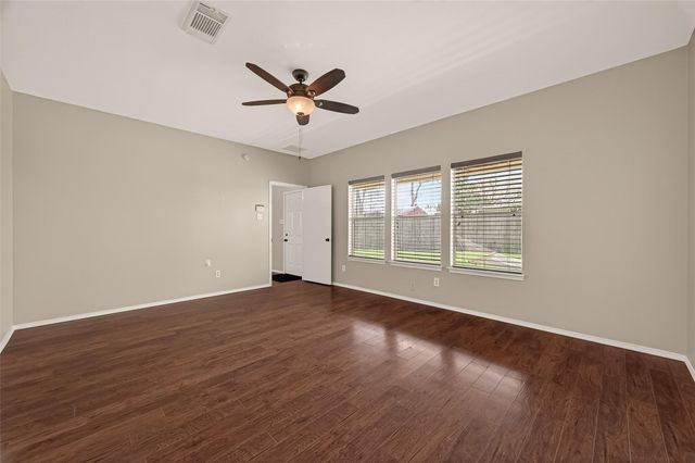 9904 Fair Brook Way, Pearland, TX 77584