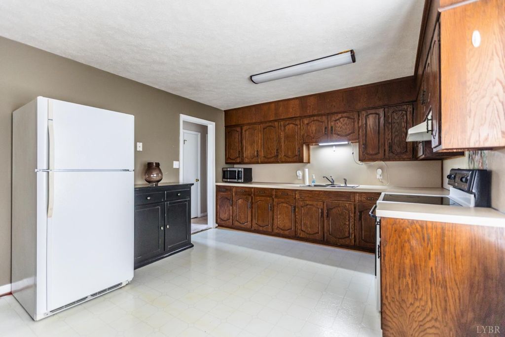 Image 12 of property listing at 4805 Salem Road, Spout Spring, VA 24593