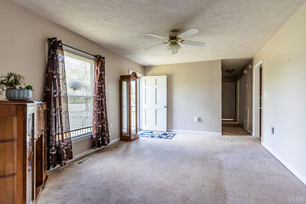 Image 9 of property listing at 4805 Salem Road, Spout Spring, VA 24593