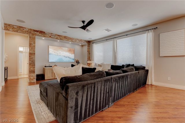 8584 Myrtle Flag Avenue, Las Vegas, NV 89178