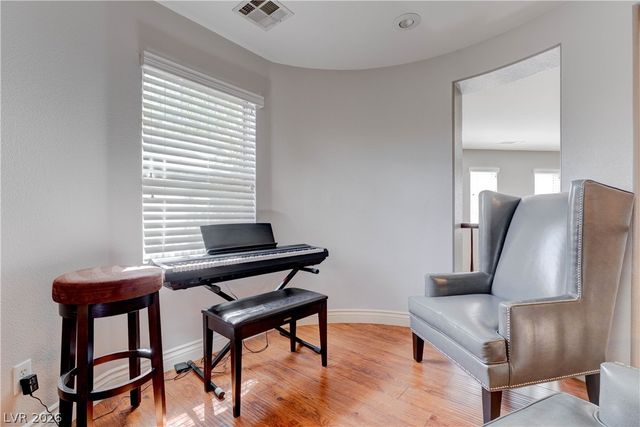 8584 Myrtle Flag Avenue, Las Vegas, NV 89178