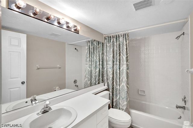 20190 Golden Panther DR 3, Estero, FL 33928
