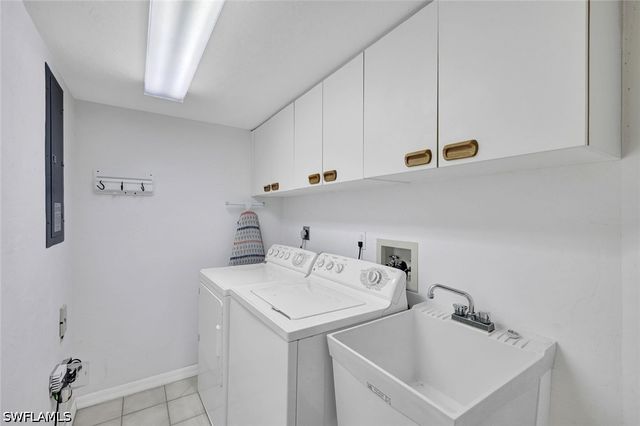 20190 Golden Panther DR 3, Estero, FL 33928