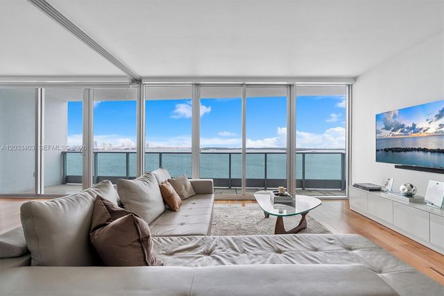 1331 Brickell Bay Drive 1409, Miami, FL 33131