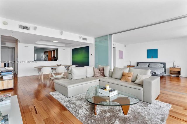 1331 Brickell Bay Drive 1409, Miami, FL 33131