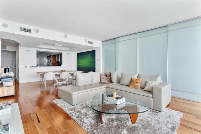 1331 Brickell Bay Drive 1409, Miami, FL 33131