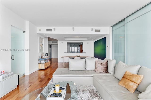 1331 Brickell Bay Drive 1409, Miami, FL 33131