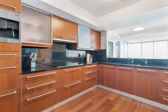 1331 Brickell Bay Drive 1409, Miami, FL 33131