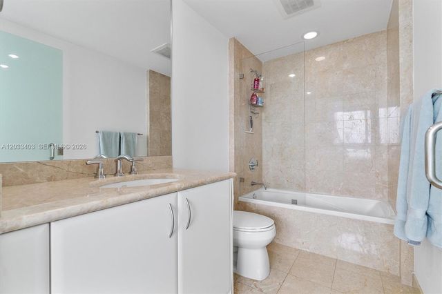 1331 Brickell Bay Drive 1409, Miami, FL 33131