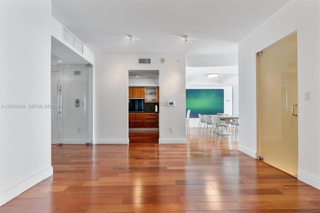 1331 Brickell Bay Drive 1409, Miami, FL 33131
