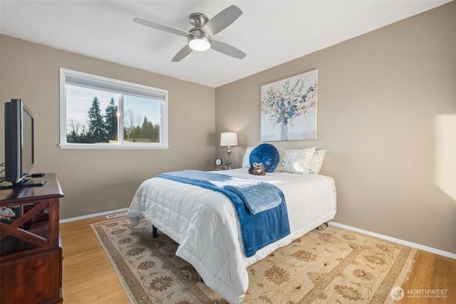 24014 137th Avenue SE, Kent, WA 98042