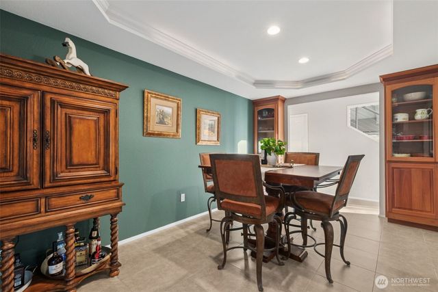 24014 137th Avenue SE, Kent, WA 98042