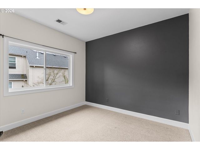 710 Ne 47TH Ave, Hillsboro, OR 97124