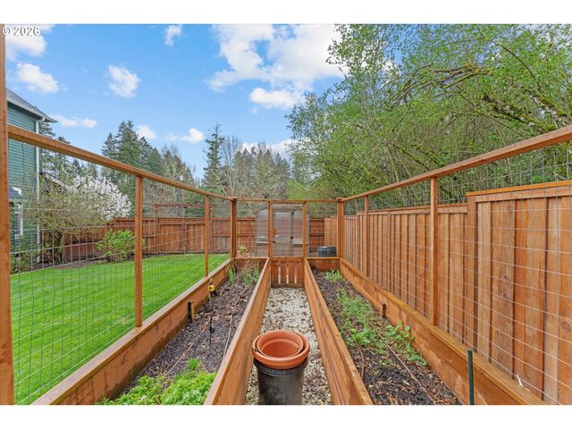 710 Ne 47TH Ave, Hillsboro, OR 97124