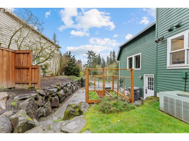 710 Ne 47TH Ave, Hillsboro, OR 97124