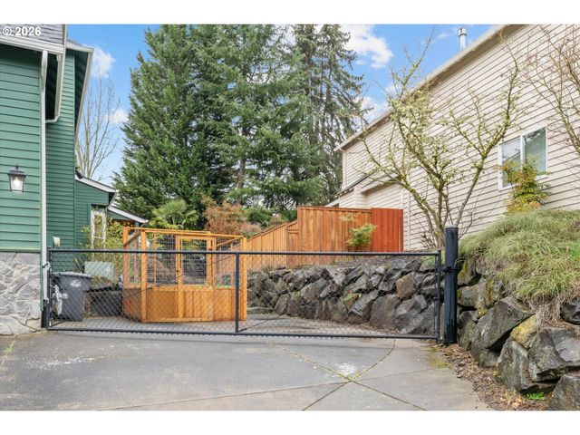 710 Ne 47TH Ave, Hillsboro, OR 97124