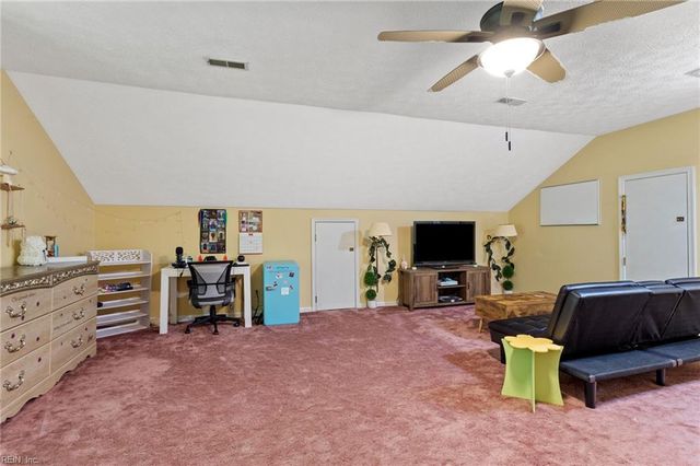 306 Lakeland CRES, Yorktown, VA 23693