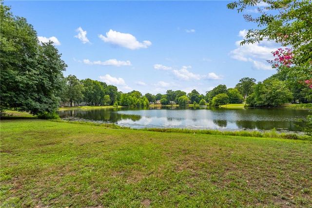 306 Lakeland CRES, Yorktown, VA 23693