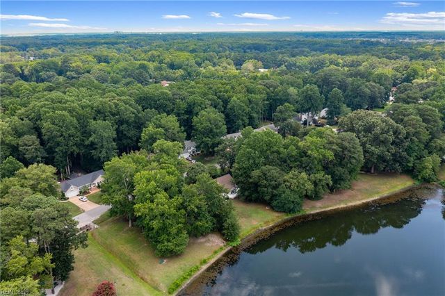 306 Lakeland CRES, Yorktown, VA 23693