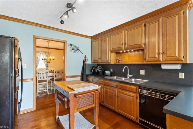 306 Lakeland CRES, Yorktown, VA 23693