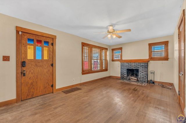 1034 SW Lincoln ST, Topeka, KS 66604