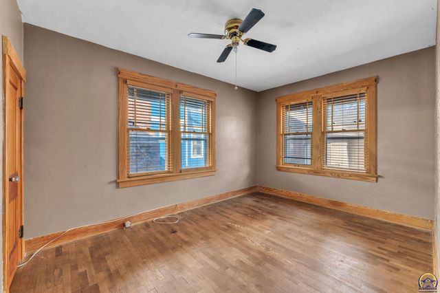 1034 SW Lincoln ST, Topeka, KS 66604