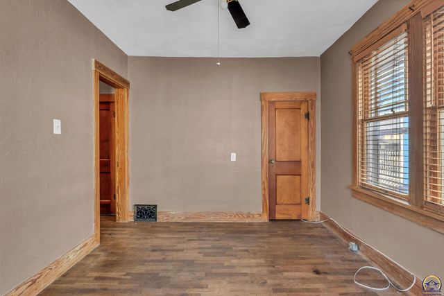 1034 SW Lincoln ST, Topeka, KS 66604