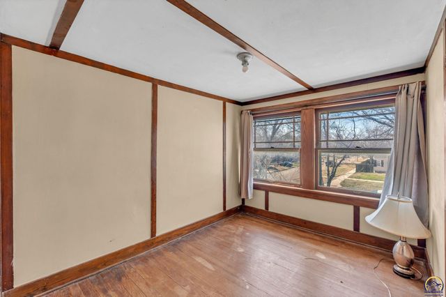 1034 SW Lincoln ST, Topeka, KS 66604