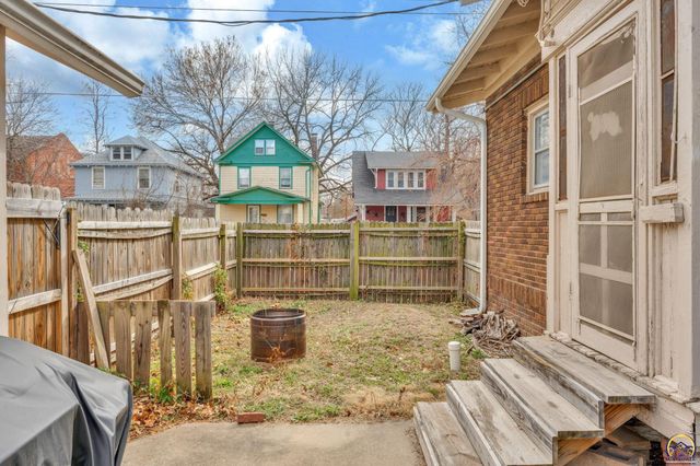 1034 SW Lincoln ST, Topeka, KS 66604