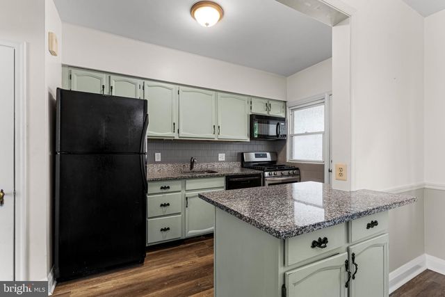 104 WESTOWNE RD, Baltimore, MD 21229