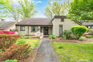 122 Heritage Village B, Southbury, CT 06488