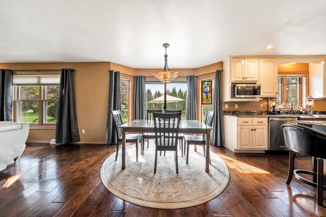 1986 TYLER LANE, De Pere, WI 54115