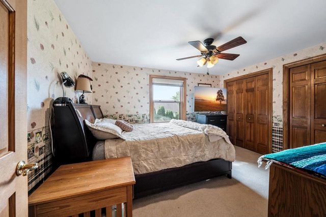 1986 TYLER LANE, De Pere, WI 54115