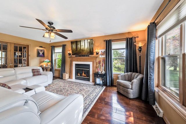 1986 TYLER LANE, De Pere, WI 54115
