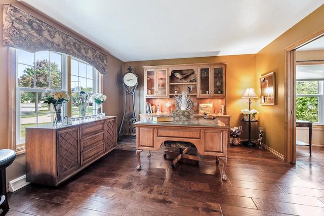 1986 TYLER LANE, De Pere, WI 54115