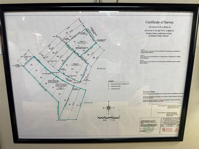 2332 Park Lane, Oak Grove, MO 64075