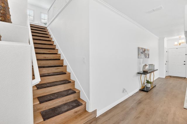 10090 Rojelio Ct, Elk Grove, CA 95757