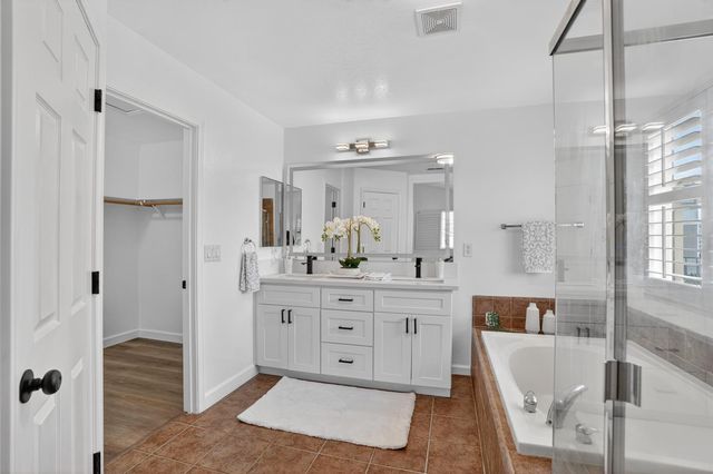 10090 Rojelio Ct, Elk Grove, CA 95757