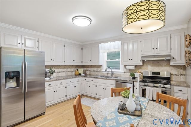 7467 Rural Point Ct, Mechanicsville, VA 23116