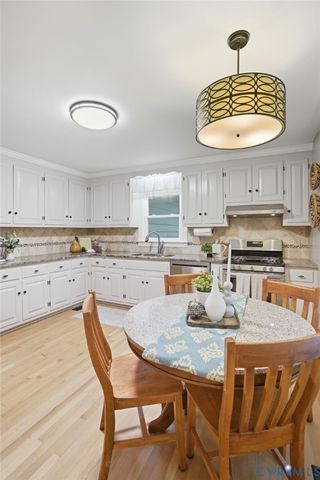 7467 Rural Point Ct, Mechanicsville, VA 23116