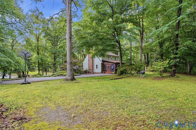 7467 Rural Point Ct, Mechanicsville, VA 23116