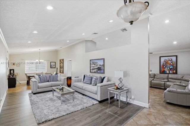 6520 Olde Moat Way, Davie, FL 33331