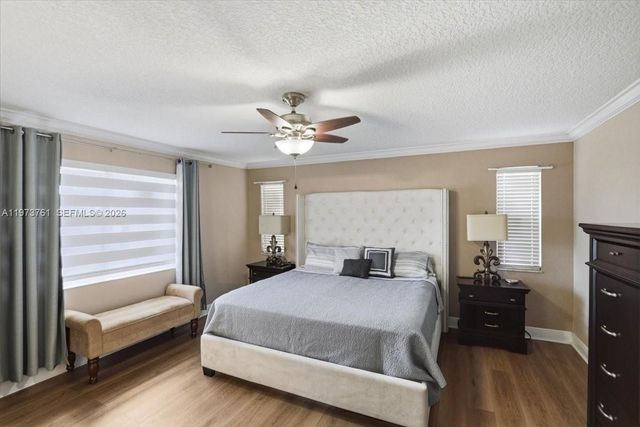 6520 Olde Moat Way, Davie, FL 33331