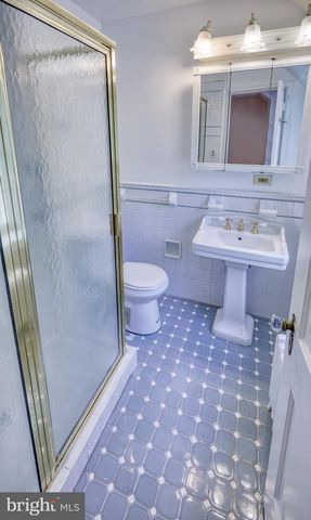 6912 OAKRIDGE AVE, Chevy Chase, MD 20815