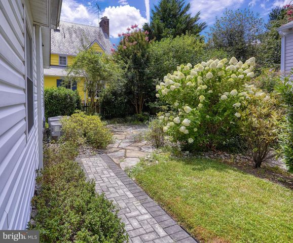 6912 OAKRIDGE AVE, Chevy Chase, MD 20815