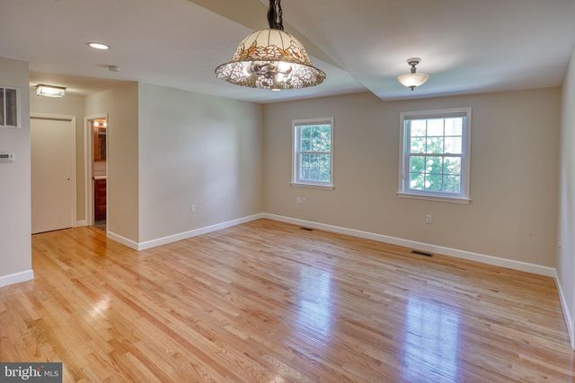 6912 OAKRIDGE AVE, Chevy Chase, MD 20815