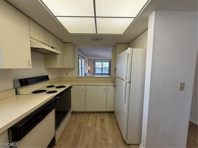 123 SW 47th TER 201, Cape Coral, FL 33914